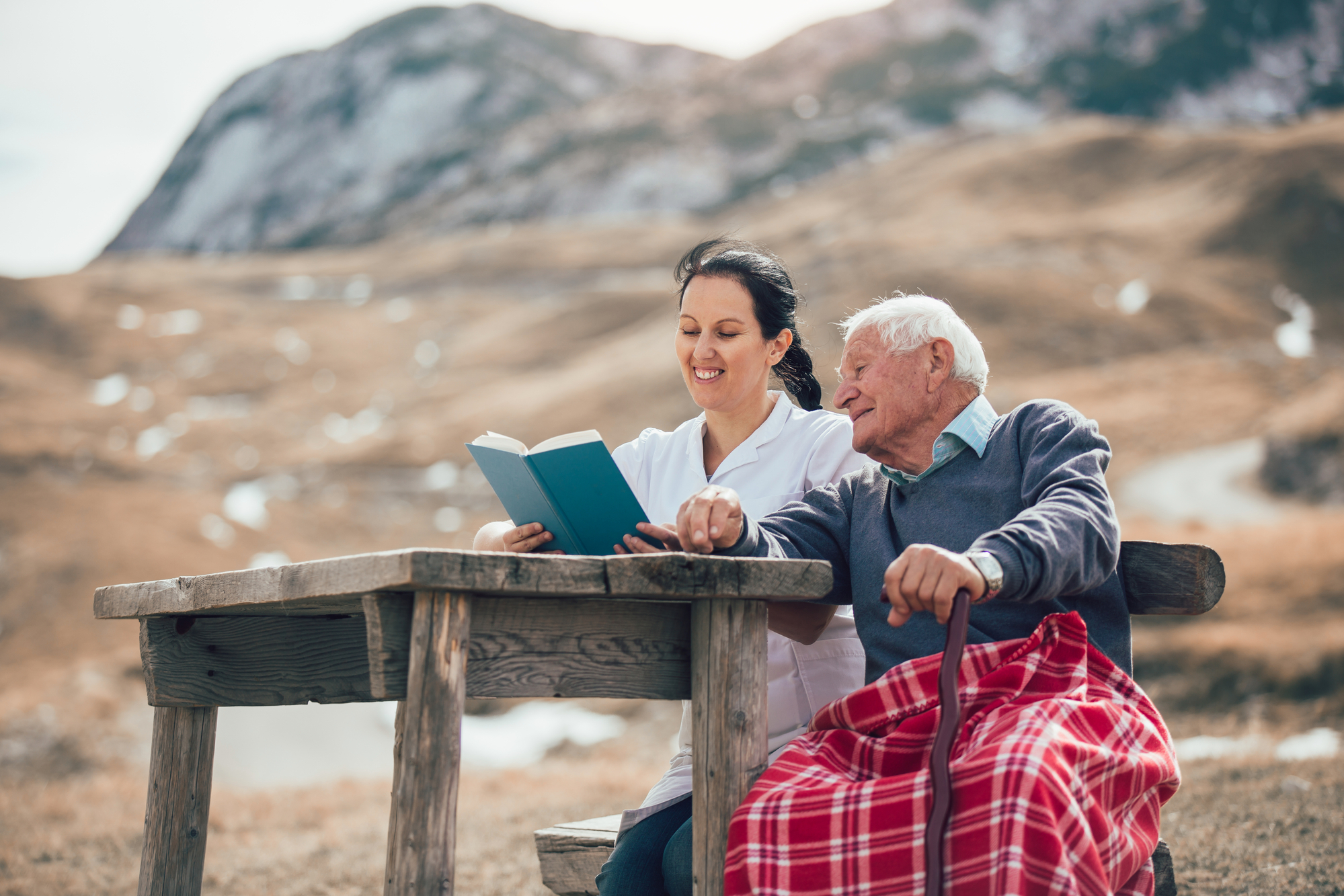 Top three benefits of using a gait belt for caregivers